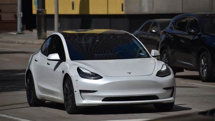 Looking For The Best Tesla Alternative? This EV May Trump The Model Y