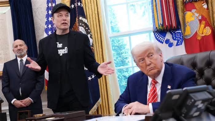 Tesla's three-day rally erases most of selloff from Musk-Trump feud