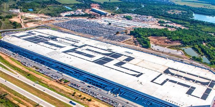 Cybertruck Production Is About To Come to a Screeching Halt