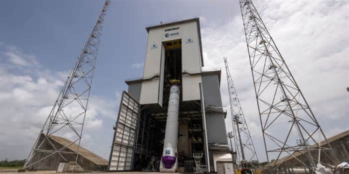 Rocket Report: SLS workforce cuts; New Glenn launch to launch in the early fall