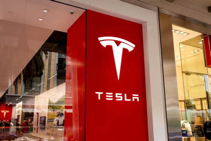 Tesla Celebrates 1 Million Powerwall Milestone: Could Energy Segment Be Undervalued?
