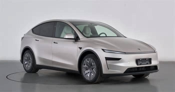 Meet The Tesla Model Y L: A Bigger, Six-Seat SUV for China
