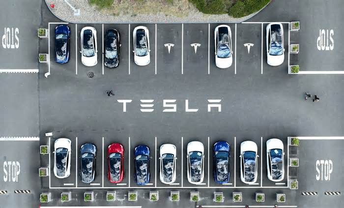 Tesla: Grab The Misunderstood Growth Narrative