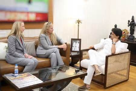 SpaceX Applauds Starlink’s India License Approval: Union Minister Scindia