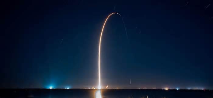 SpaceX knocks out 1st of pair of Space Coast launches for the weekend