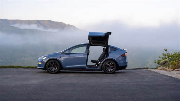 Here's What's New For Tesla's Flagship Model X And Model S EVs