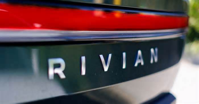 Rivian receives $827 mln incentive package to expand Illinois facility