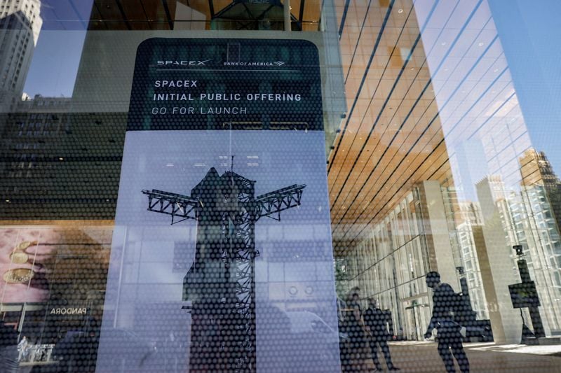 China and Hong Kong users unable to access SpaceX website, IPO documents