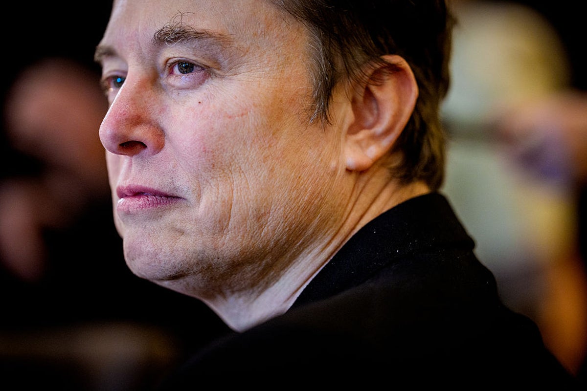 Musk’s SpaceX set to win $2 billion satellite deal with Pentagon, report says
