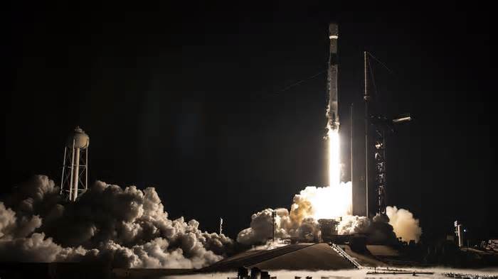 SpaceX eyes new satellite ground station in Tampa Bay area