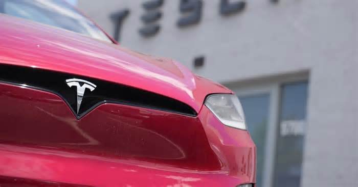Tesla executives questioned Musk after he denied killing US$25,000 EV project, sources say