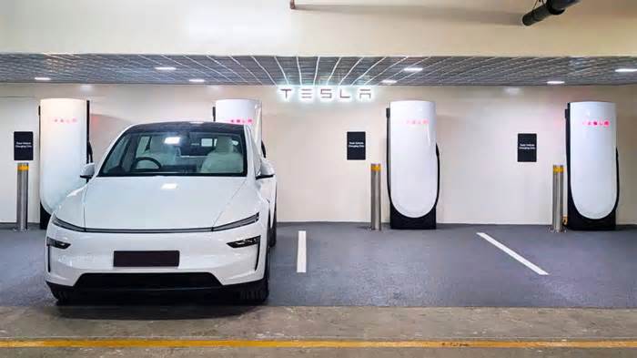 Tesla Switches On India’s First Supercharger, Here’s What It’ll Cost To Juice Up Your Model Y