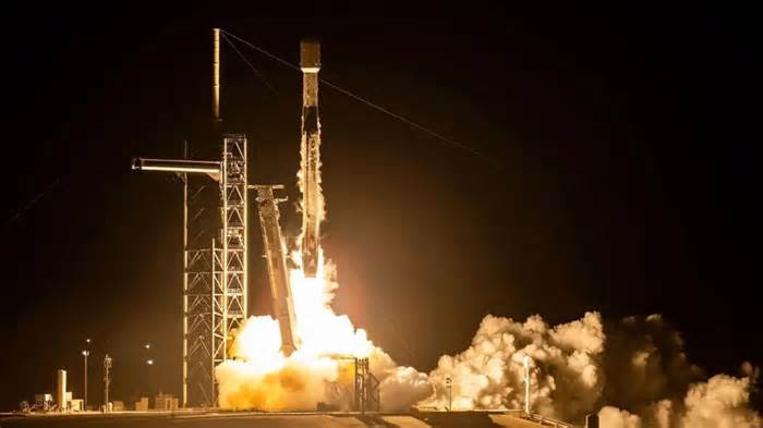 SpaceX Aims to Break Launch Record With 170 Orbital Liftoffs Planned for 2025