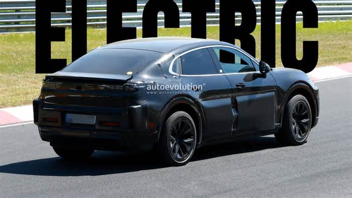Watch Out, Tesla Model X, the 2027 Porsche Cayenne Coupe Is Coming With EV Power