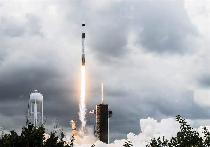 SpaceX launch today: Everything to know about Amazon satellite launch from Cape Canaveral, Florida