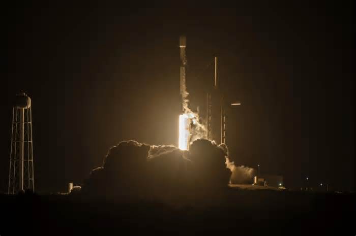 SpaceX ties record with 20th Falcon 9 booster re-use in Galileo L12 launch