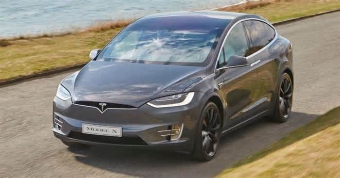 NHTSA ends safety probe into 50,000 Tesla Model X crossovers after seat belt recall
