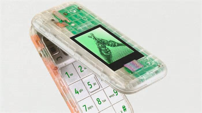 Heineken and HMD made a flip phone – The Boring Phone