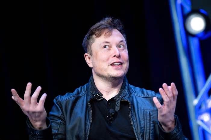 Elon Musk vows to train "garbage" out of Grok after AI repeatedly contradicts him