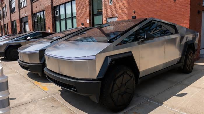 3 ways Trump’s policy bill hurts Tesla
