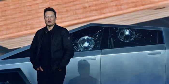 Tesla design chief who accidentally shattered 2 Cybertruck windows says the viral moment was a 'great meme'