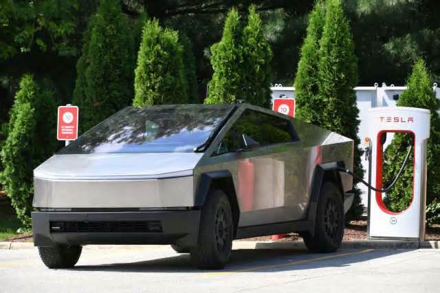 New report on Tesla sales reveals stunning trend for Cybertruck: 'Ugly truth'