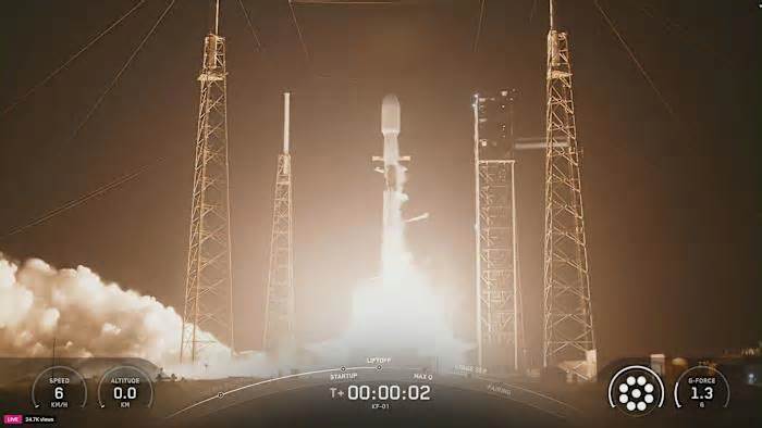 VIDEO: SpaceX launches Starlink satellites from Florida’s coast