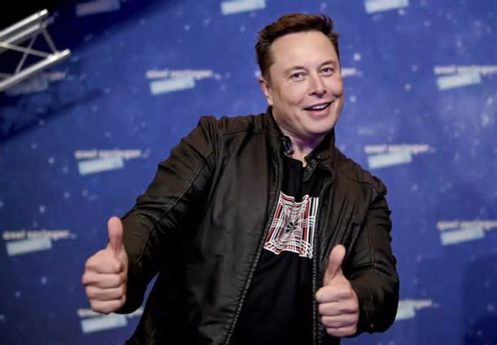 Elon Musk has a blunt response to Telegram founder’s $300M AI deal claim