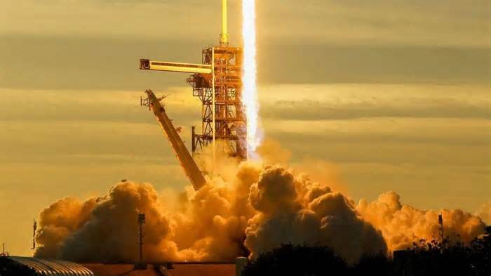 Elon Musk's dream Mars project as SpaceX rocket explodes during testing