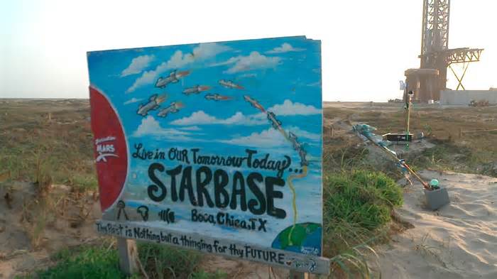 How Elon Musk's SpaceX may take over a corner of the Texas coast
