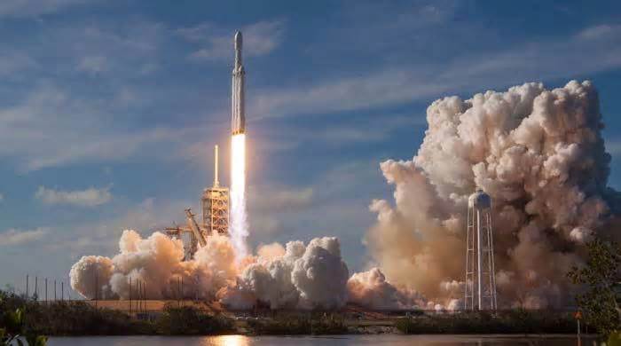 Space X, United Launch Alliance to launch rockets on same day