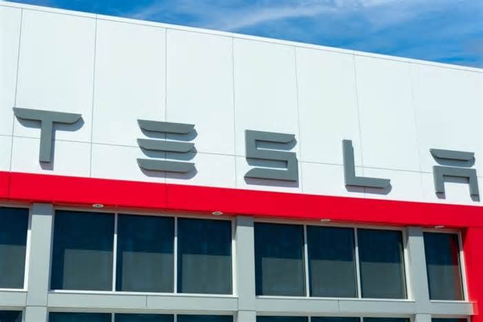 Tesla Targets June 12 For Robotaxi Launch In Austin, Elon Musk Says Company Ramped Up FSD Testing 'A Month Ahead Of Schedule'