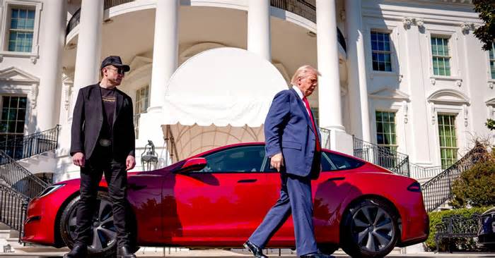 Elon Musk’s Feud With President Trump Wipes $152 Billion Off Tesla’s Market Cap