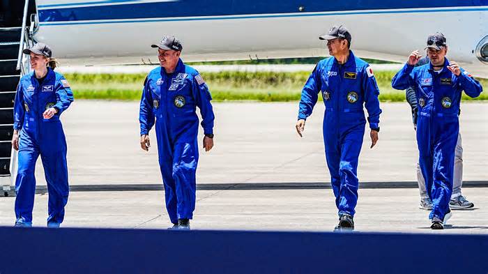 SpaceX launch today at Kennedy Space Center: Follow Crew-11 liftoff from Florida