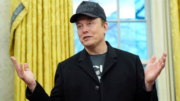Top DOGE officials leaving as Musk departs