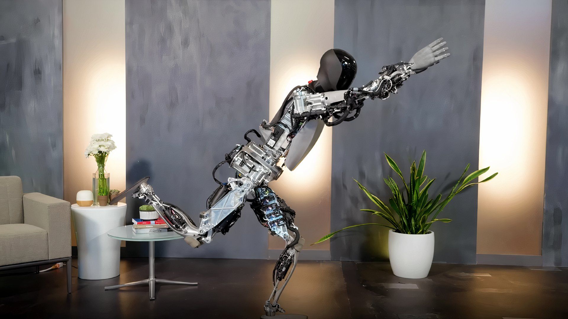 Elon Musk's fake dumb robot is the biggest tech fail of 2025