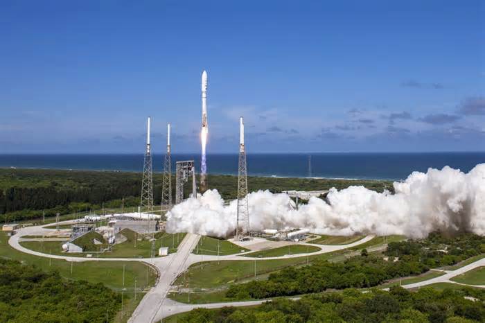 Amazon’s Project Kuiper beats Starlink to NBN satellite partnership