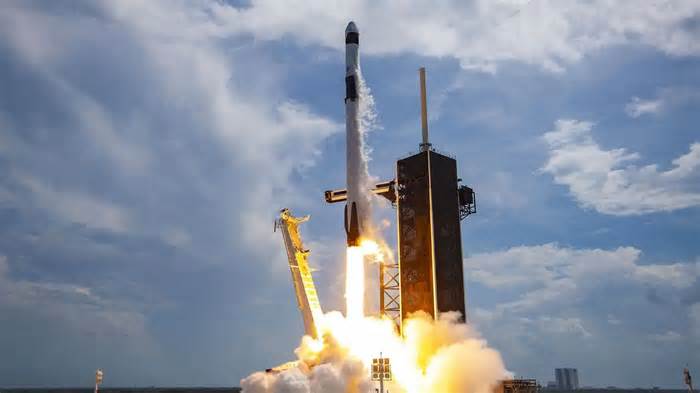 SpaceX’s Starlink 17-3 Launch Expands Polar Orbit Network for Alaska Connectivity