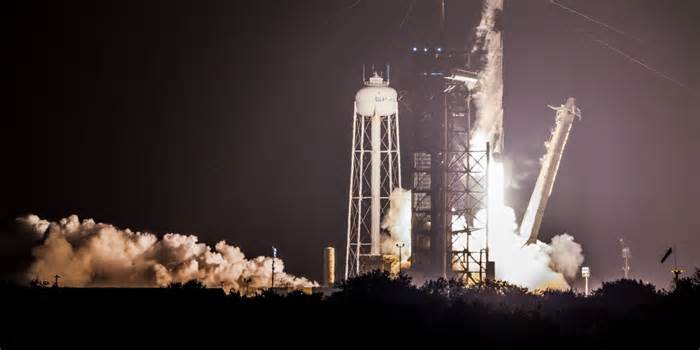 Musk Reverses Course on Threat to Decommission SpaceX Dragon