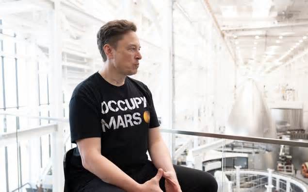 Musk's SpaceX Starship explodes in Texas test