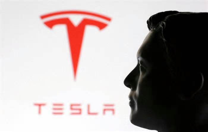 Tesla execs questioned Musk after denial of $25K EV cancellation