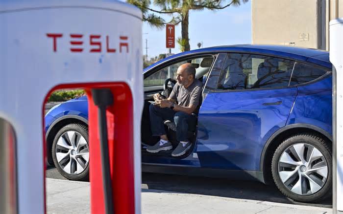 Bought a Model Y? Tesla may charge you to use the battery’s full range