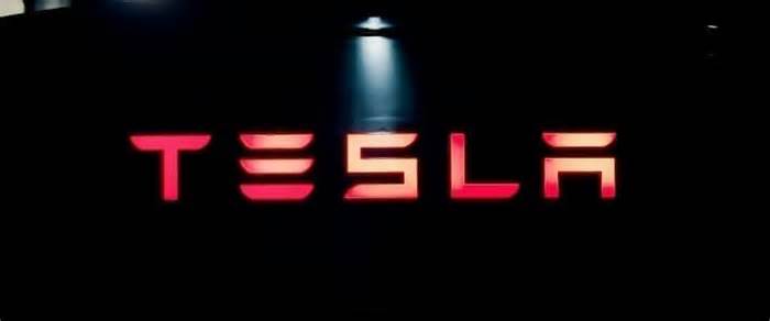 Tesla's Woes Reverberate Through Clean Energy Sector