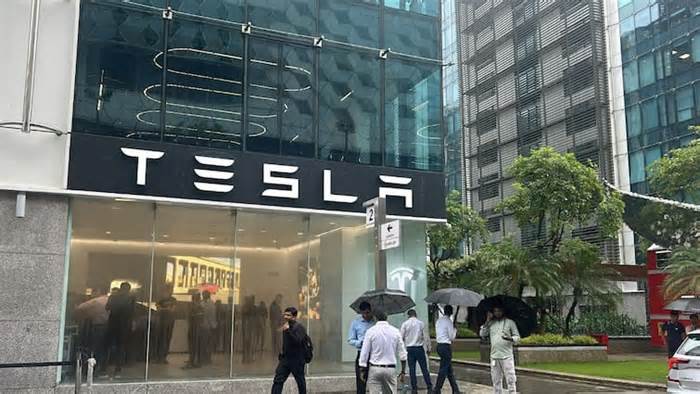 After Mumbai Launch, Tesla To Drive Into Delhi With Showroom And Charging Stations