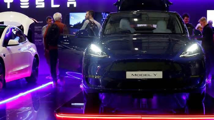 Tesla to sell Model Y cars starting at ₹60 lakhs in India