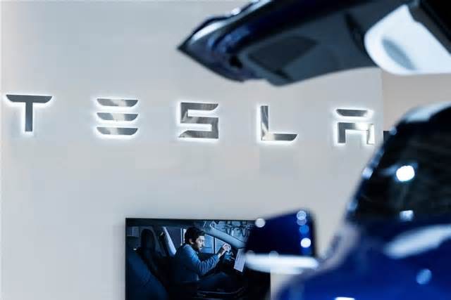 The battery split: Tesla distances from China, one cell at a time