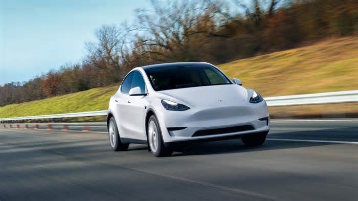Updated 2024 Tesla Model Y RWD Now Available To Order For Under $40,000