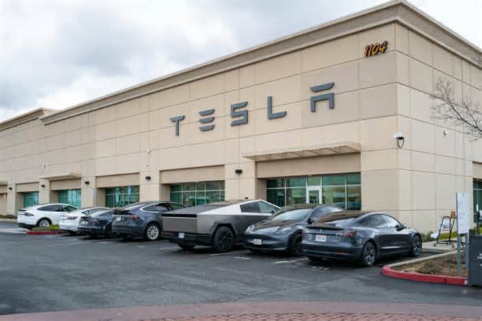 Tesla: Missed Promises Failing To Justify The Price