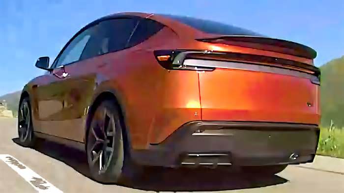Tesla’s Fastest Model Y Juniper Caught Undisguised