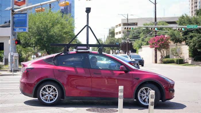 Tesla robotaxis begin rolling in Austin, but only for a select few